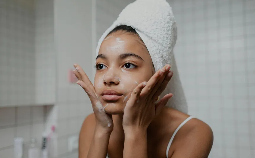 Why Does Your Skin Feel Tight After Washing? When Clean Doesn’t Mean Healthy